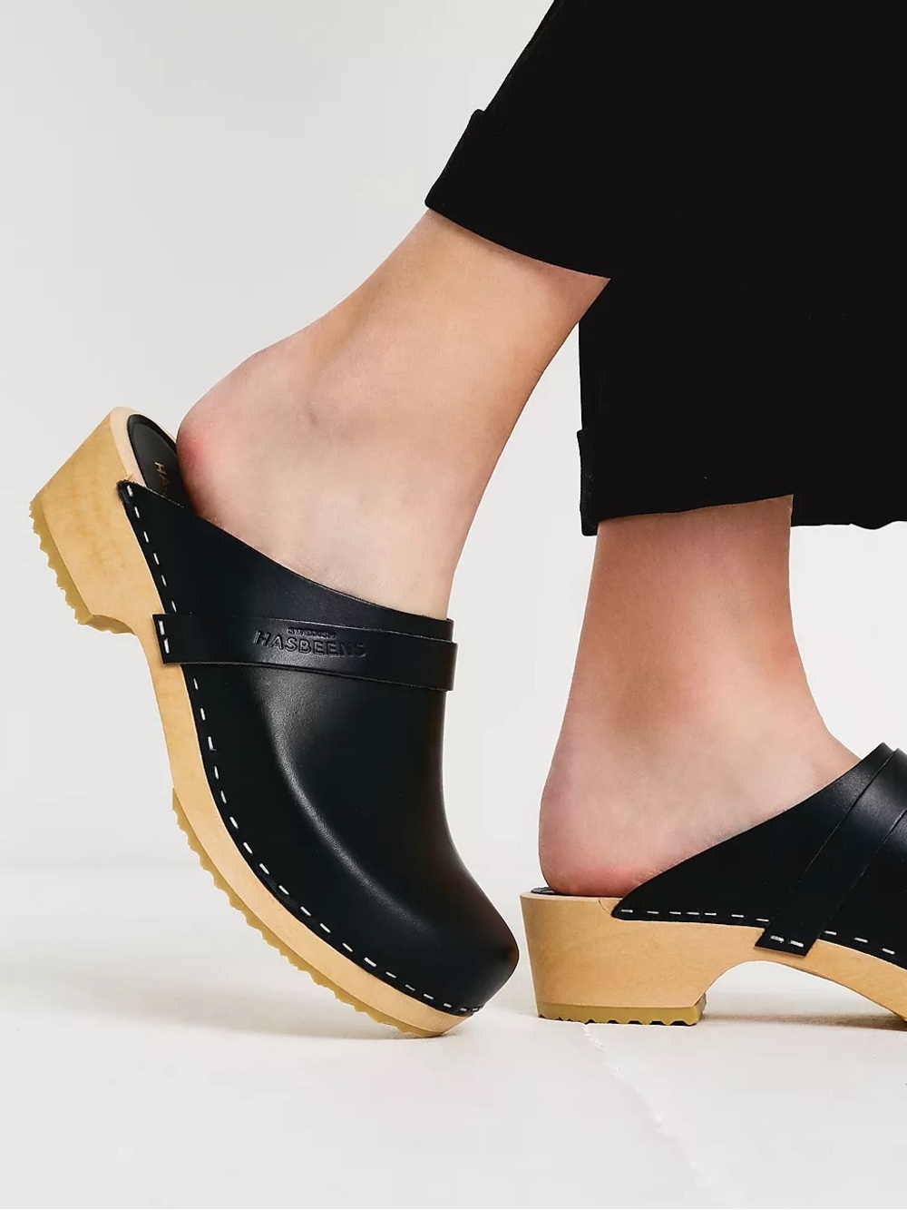 Swedish Hasbeens Sz 39 Swedish Husband Black Leather Clogs Mules Sz 9